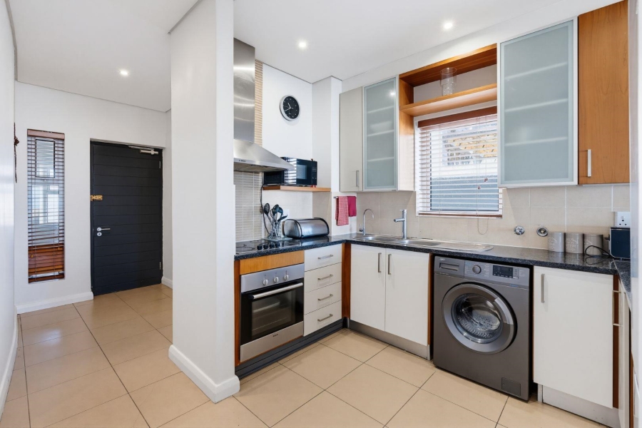 To Let 2 Bedroom Property for Rent in Lagoon Beach Western Cape